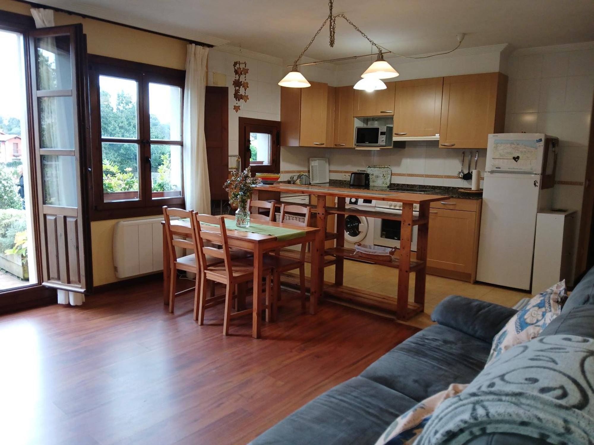 Apartamento Acogedor Bajo Con Terraza Y Vistas Nueva De Llanes Exterior foto