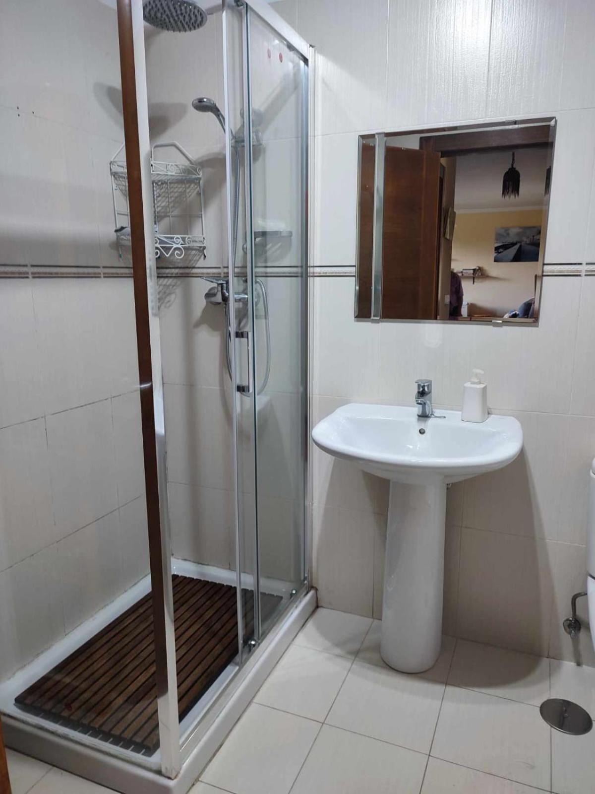 Apartamento Acogedor Bajo Con Terraza Y Vistas Nueva De Llanes Exterior foto
